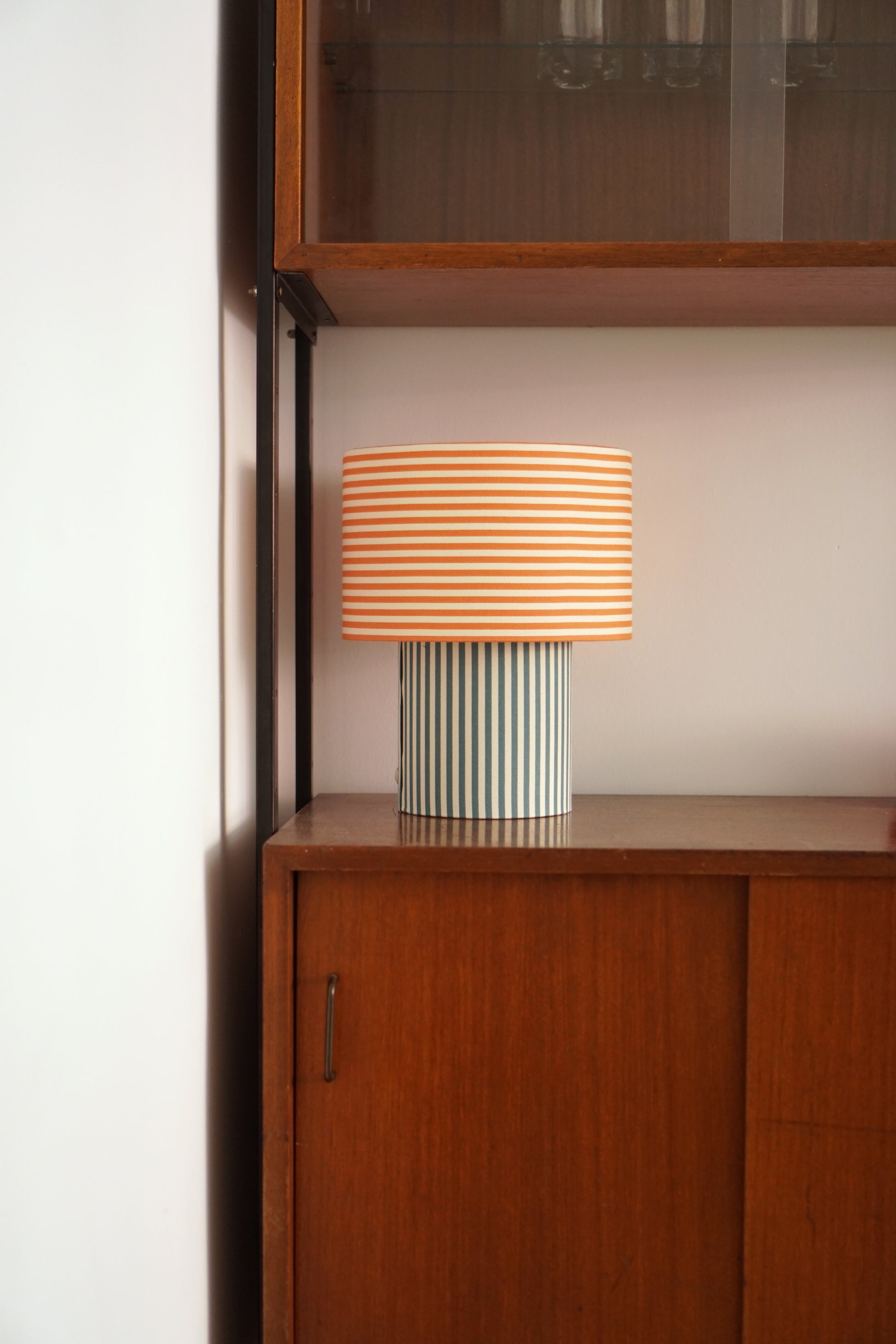 Small table lamp