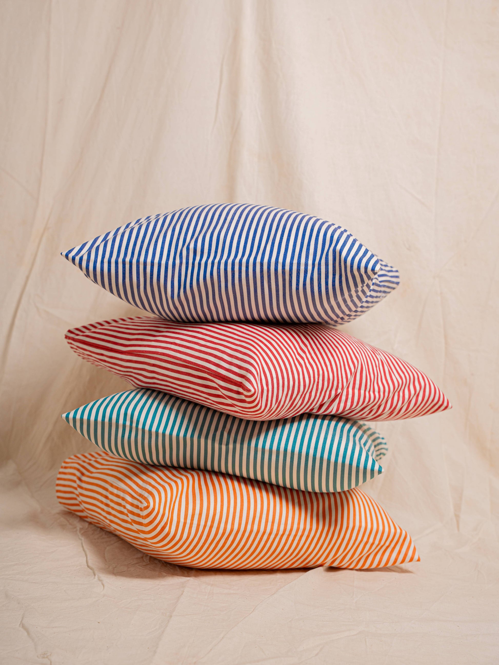 Cojín Rayas