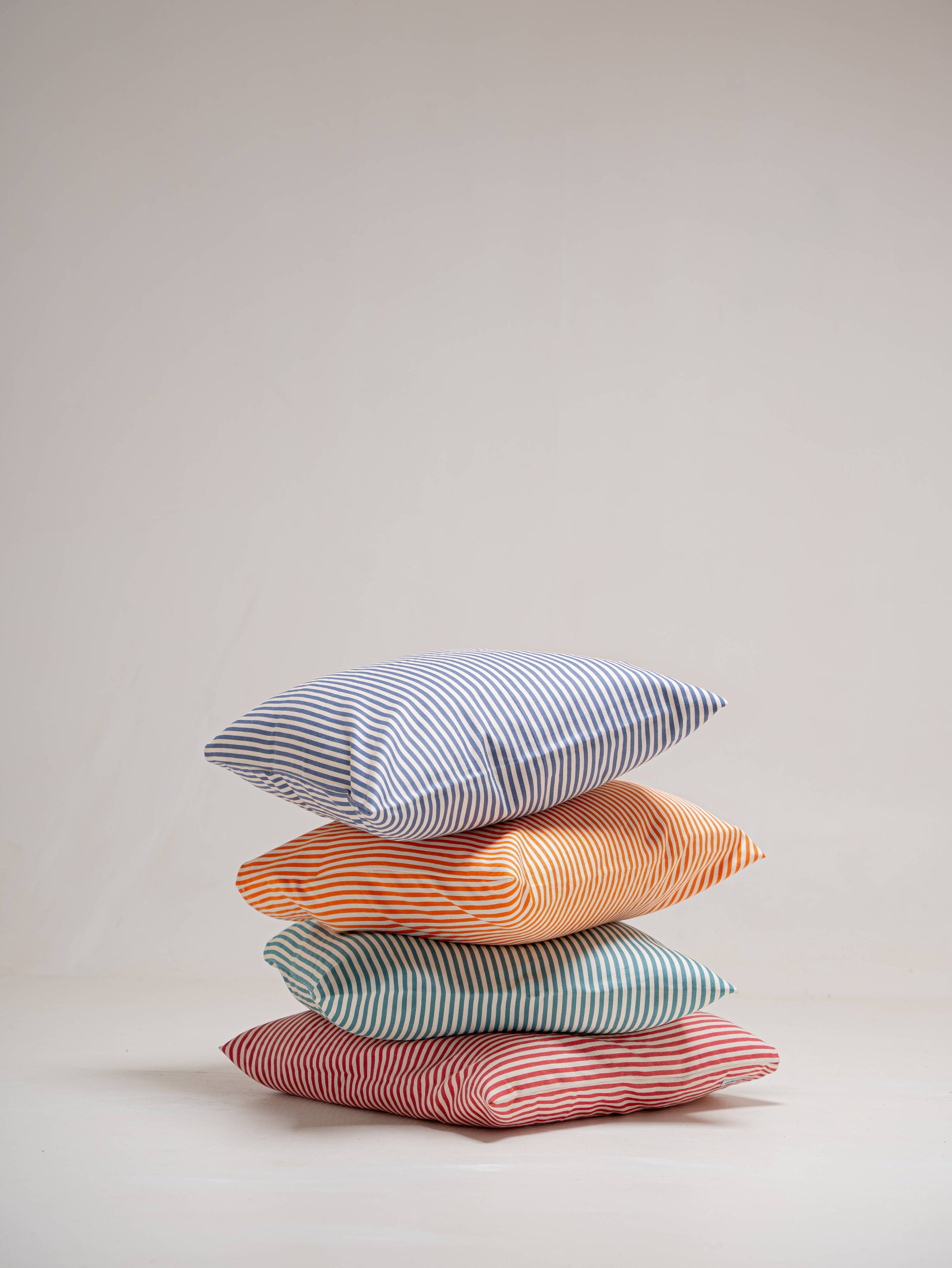 Cojín Rayas